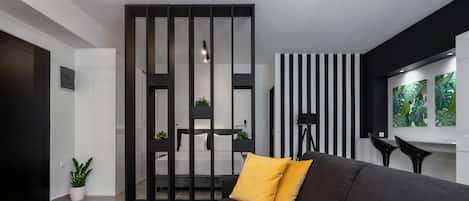 Design-Apartment | Wohnzimmer | Flachbildfernseher