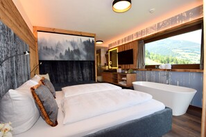 4 Schlafzimmer, Bügeleisen/Bügelbrett, Reisekinderbett, kostenloses WLAN