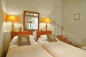 2 chambres, fer et planche à repasser, lit parapluie, Wi-Fi gratuit