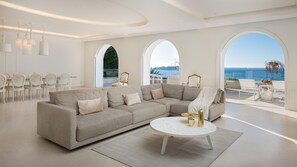 Luxury Villa | Living area