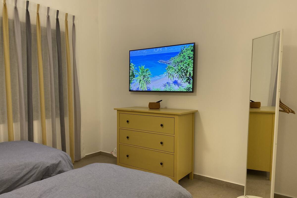 Classic Double or Twin Room | Blackout drapes, soundproofing, WiFi (free), bed sheets