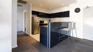 Fridge, microwave, oven, stovetop - Extra Large 2 BDR Apt Melbourne Southbank (Southbank)