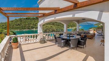 Villa Deluxe | Terraza o patio