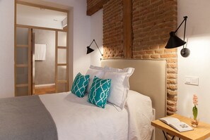 2 chambres, fer et planche à repasser, lit parapluie, Wi-Fi gratuit