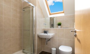 Bathroom - Albatross House (Slough)