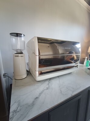 Free daily full breakfast - Hotel Boutique Casa Vander (Valparaiso)