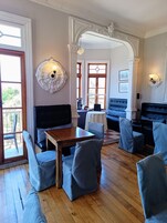 Desayuno completo incluido todos los días 