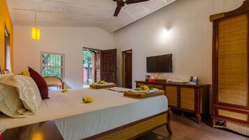 Deluxe Room | Bed sheets