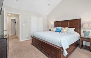 4 bedrooms, iron/ironing board, Internet, bed sheets - 4BR Townhouse with Garage & Pool in Downtown OC- Close to Beach & Boardwalk! (Ocean City)