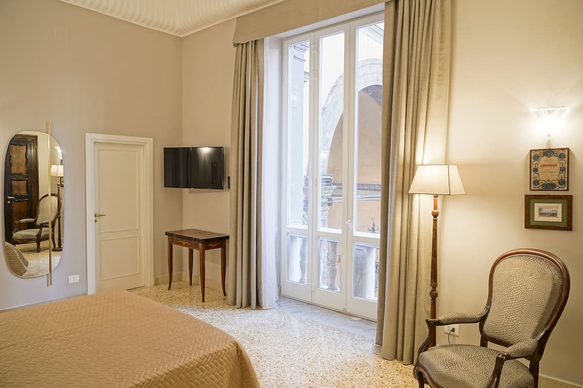 1 bedroom, minibar, in-room safe, desk