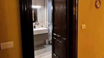 Standard Double Room | Minibar, in-room safe, desk, blackout drapes