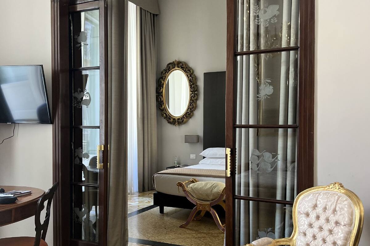 Deluxe Suite, Balcony, City View