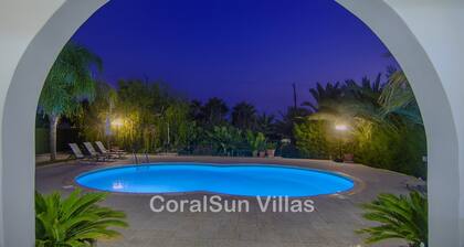 Coral Bay Villa. Private Pool (5x10m), Completely Private, VILLAS FOR GROUPS