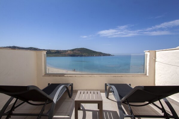 Habitación triple | Terraza o patio