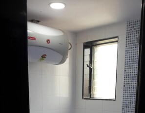 Towels, soap, shampoo, toilet paper