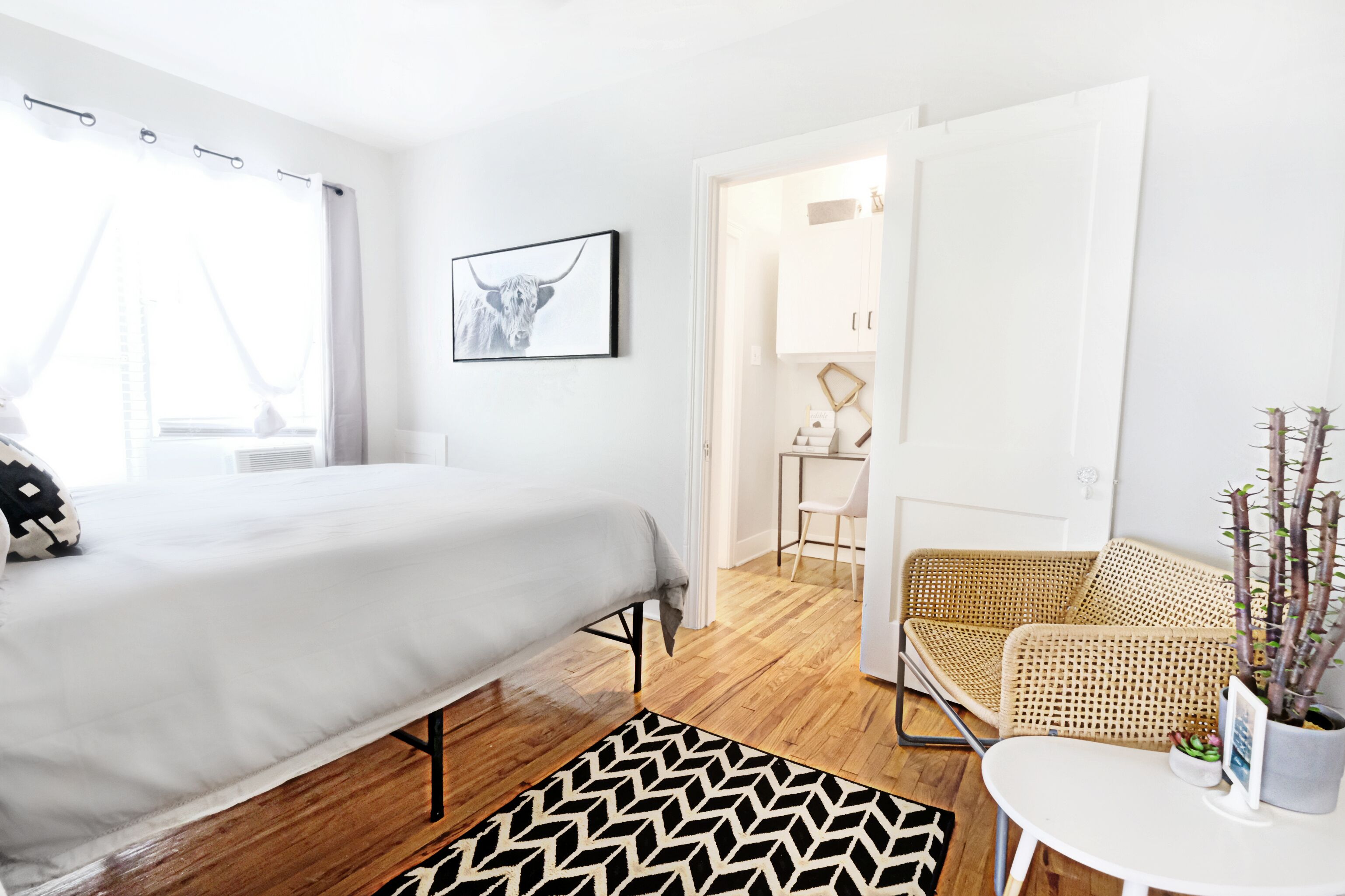 1 bedroom, desk, iron/ironing board, WiFi