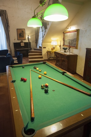 Billards