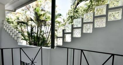 Broadway Suites Downtown by RocketStay