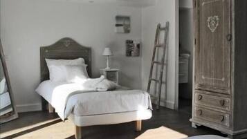 2 habitaciones, wifi gratis y ropa de cama