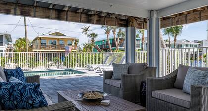 253 Oasis: Sunrise Views, Pool, Near Beach