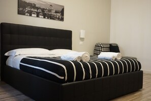 4 bedrooms, in-room safe, iron/ironing board, WiFi