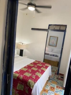 Standard Quadruple Room (Seis)