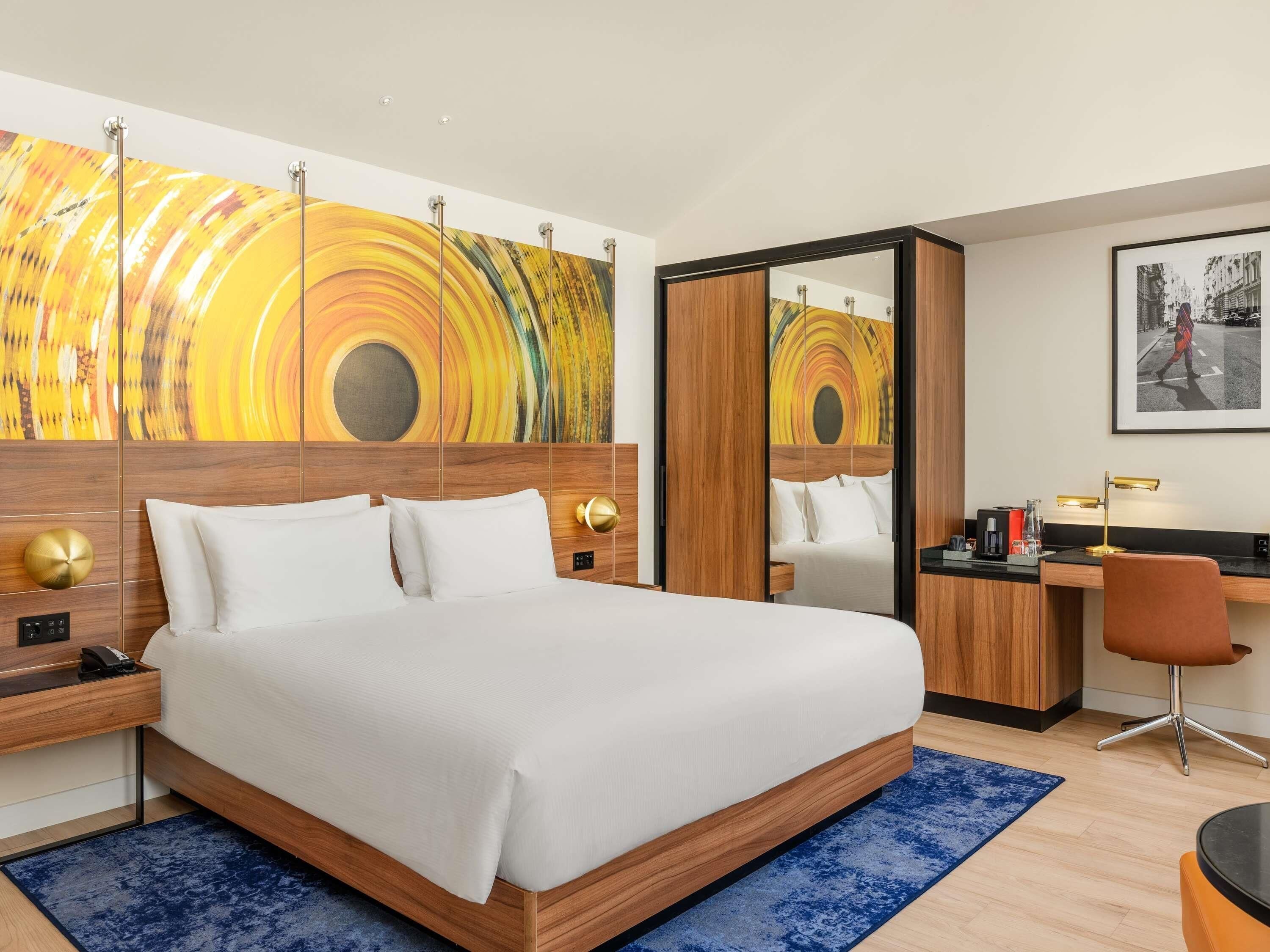 プレミアム ルーム | 高級寝具、ミニバー、セーフティボックス (室内)、デスク