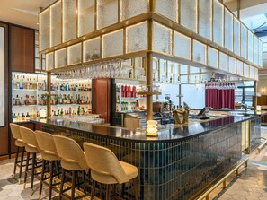 Bar (en la propiedad)