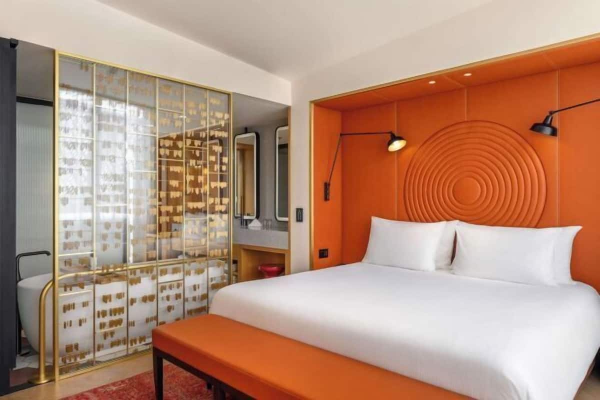1 phòng ngủ, bộ đồ giường cao cấp, minibar, két bảo mật tại phòng
