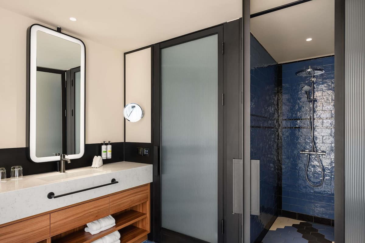 Junior Suite | 1 bedroom, premium bedding, minibar, in-room safe