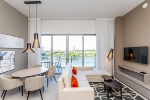 Fernseher, Arbeitsbereiche