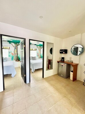Deluxe Room, 2 Queen Beds | In-room safe, individually decorated, individually furnished - La Sirena Playa Jaco Hotel (Jacó)