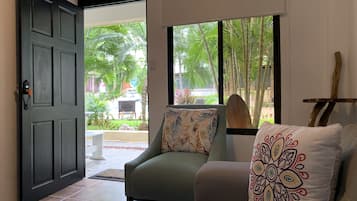Accesible Delux room, 1 Queen Bed | View from room