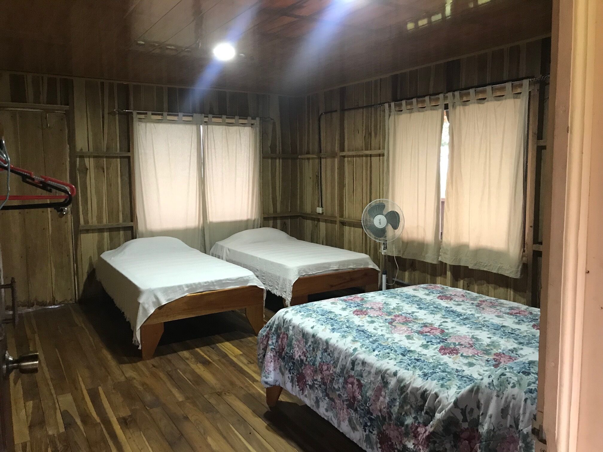 4 chambres, Wi-Fi, draps fournis