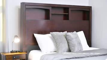 2 chambres, coffres-forts dans les chambres, bureau