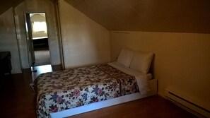 Basic Suite | View from room - The Orca Inn (Alert Bay)