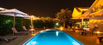 Unique holiday home for 8 with swimming pool, sauna and gym