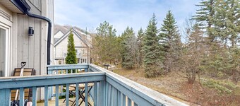 Walk to the Weider Express Lift Dog-friendly condo w/ shared pool