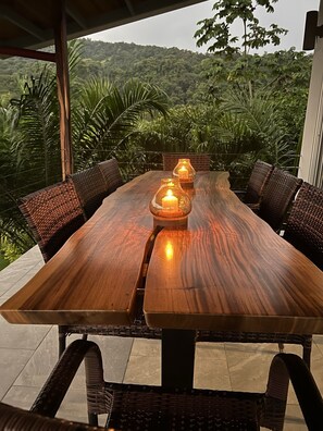 Outdoor dining - Spectacular Ocean, Sunset and Manuel Antonio Views! (Portalon)