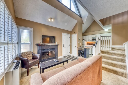 Inicio con terraza y piscina de temporada compartida / bañera de hidromasaje durante todo el año: caminar hasta los ascensores, perros ¡OK!