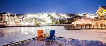 Beautifully renovated, ski-In/out condo with fireplace, WiFi, AC, & W/D