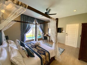 Egyptian cotton sheets, premium bedding, down duvets - The Paddy Field Pool Villas (Langkawi)