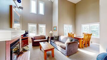 Tv, pejs, dvd-afspiller