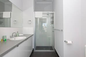 Badewanne, Haartrockner