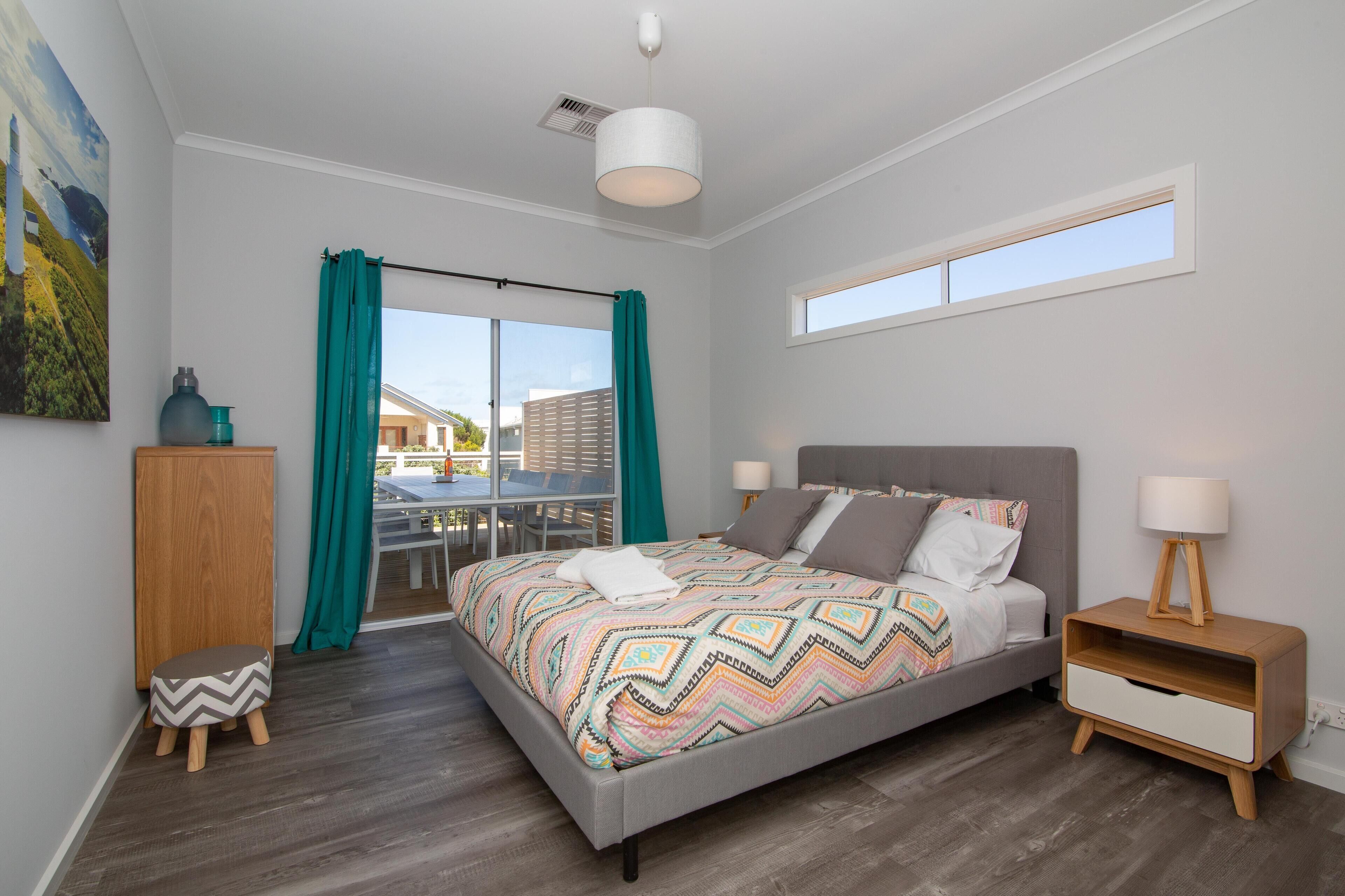 Xanadu ~ Aldinga Beach - Brand New Large Family Entertainer with Sea Views — image 11