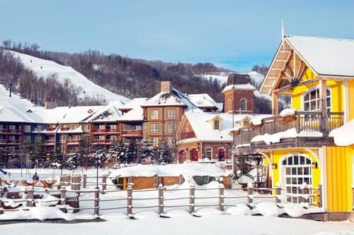 Open Loft condo with 2 baths shared pool and tennis courts