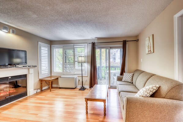 Télévision, cheminée