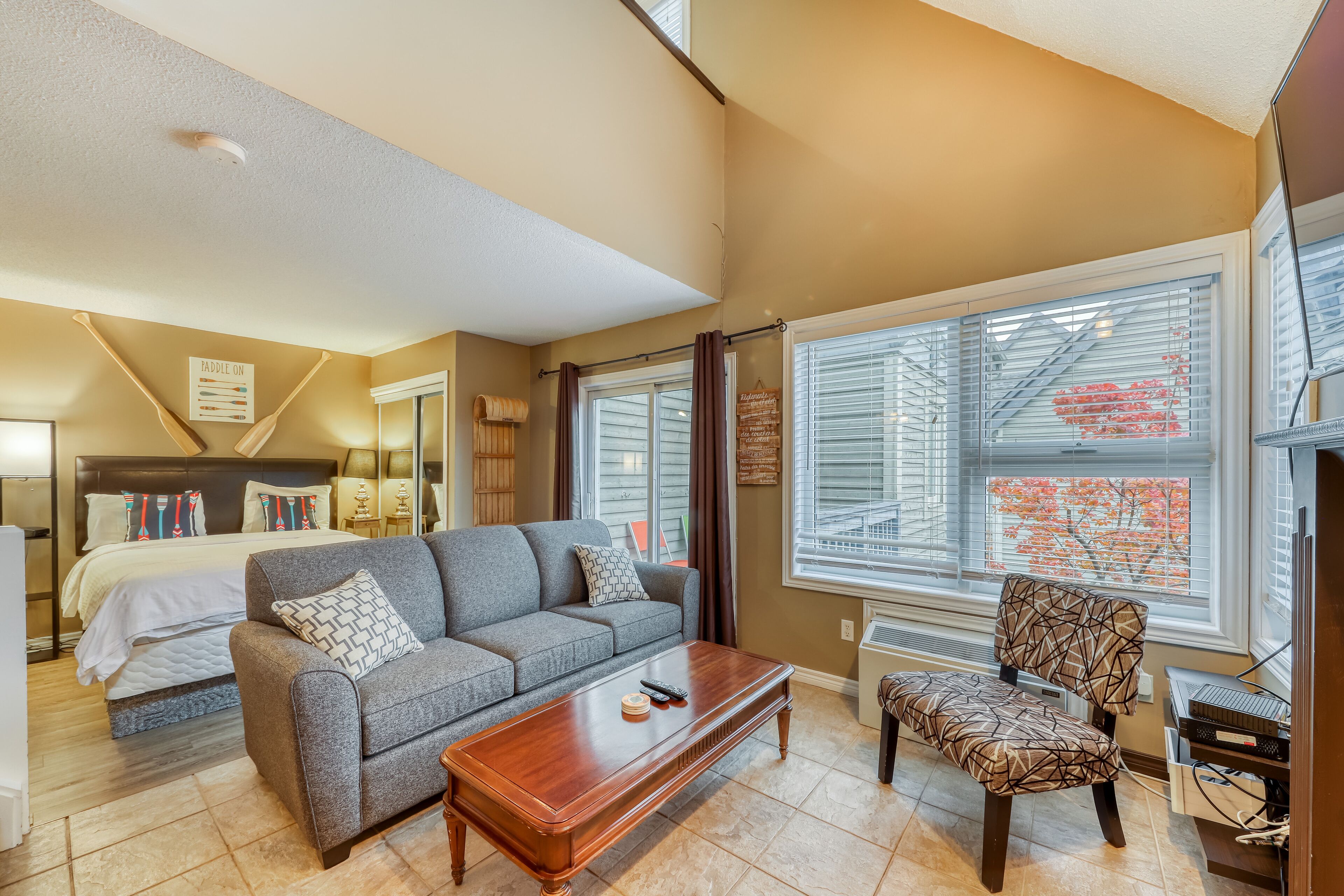 Internet, bed sheets