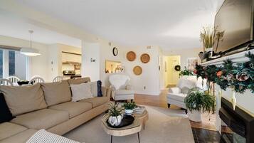 Télévision, cheminée