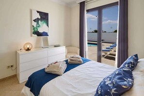 4 Schlafzimmer, Bügeleisen/Bügelbrett, kostenloses WLAN, Bettwäsche